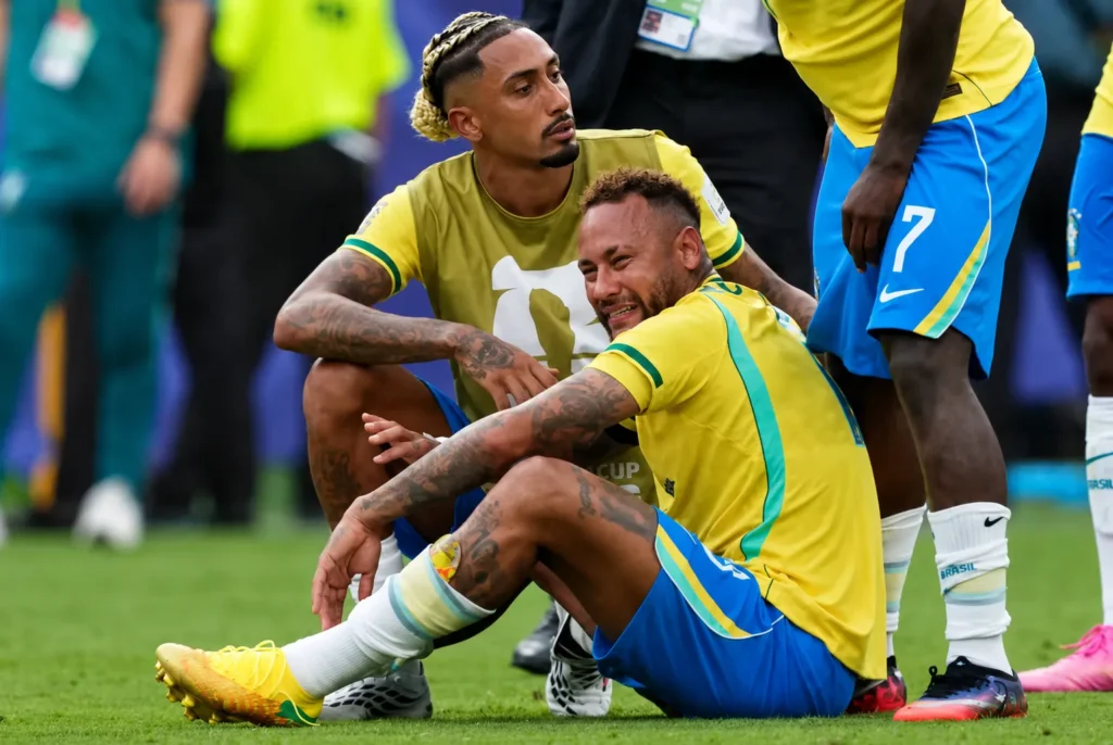 d57d4c5b-2271-4ca8-8c0e-4747a2980438-1024x686 The End of an Era: Neymar’s Tearful Last Dance and the Weight of a Broken World Cup Dream